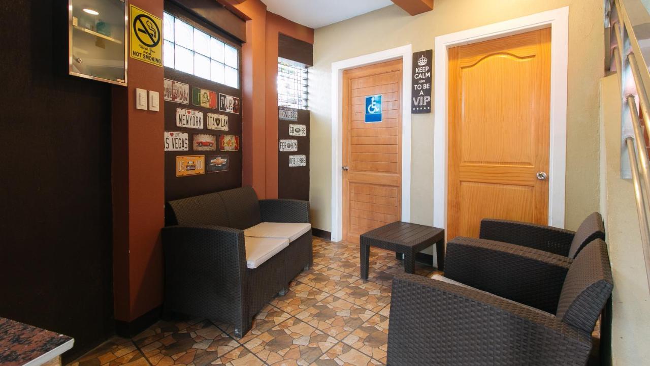 Reddoorz Plus Near Lapasan Plaza Cagayan De Oro Ngoại thất bức ảnh