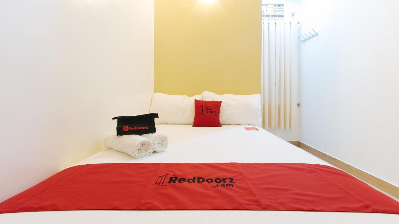 Reddoorz Plus Near Lapasan Plaza Cagayan De Oro Ngoại thất bức ảnh