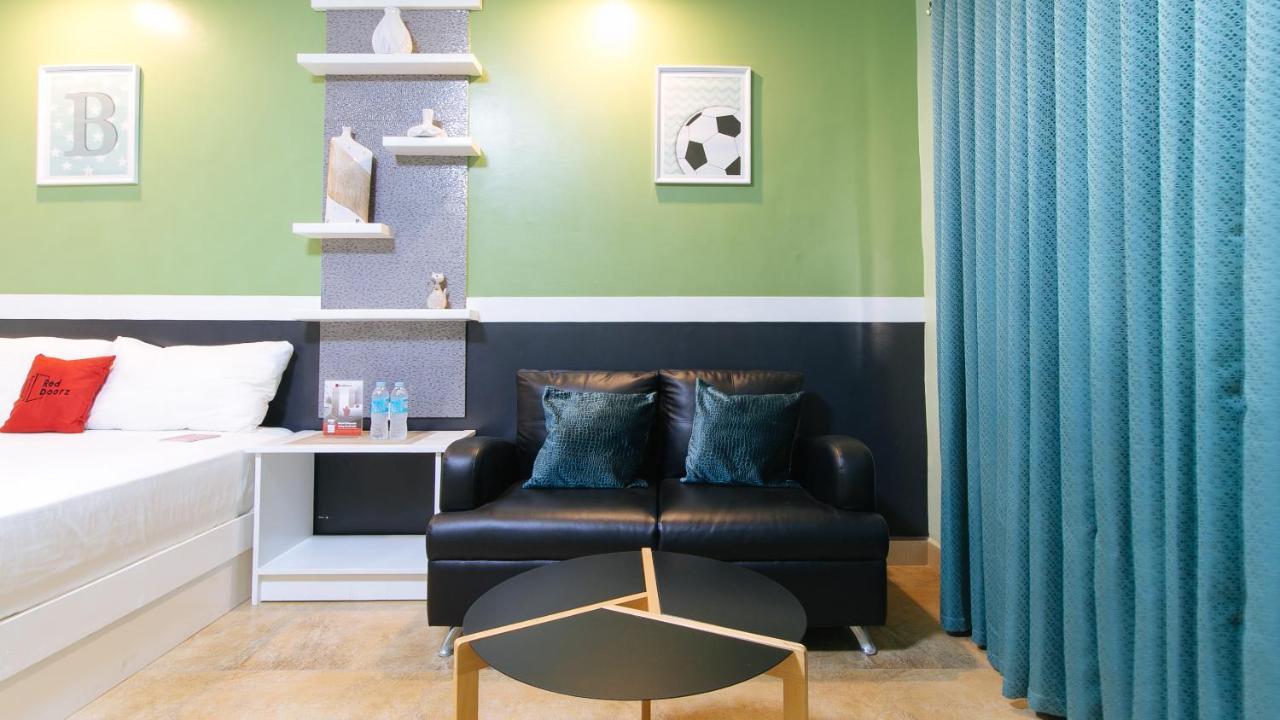 Reddoorz Plus Near Lapasan Plaza Cagayan De Oro Ngoại thất bức ảnh