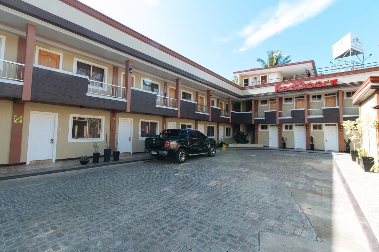 Reddoorz Plus Near Lapasan Plaza Cagayan De Oro Ngoại thất bức ảnh