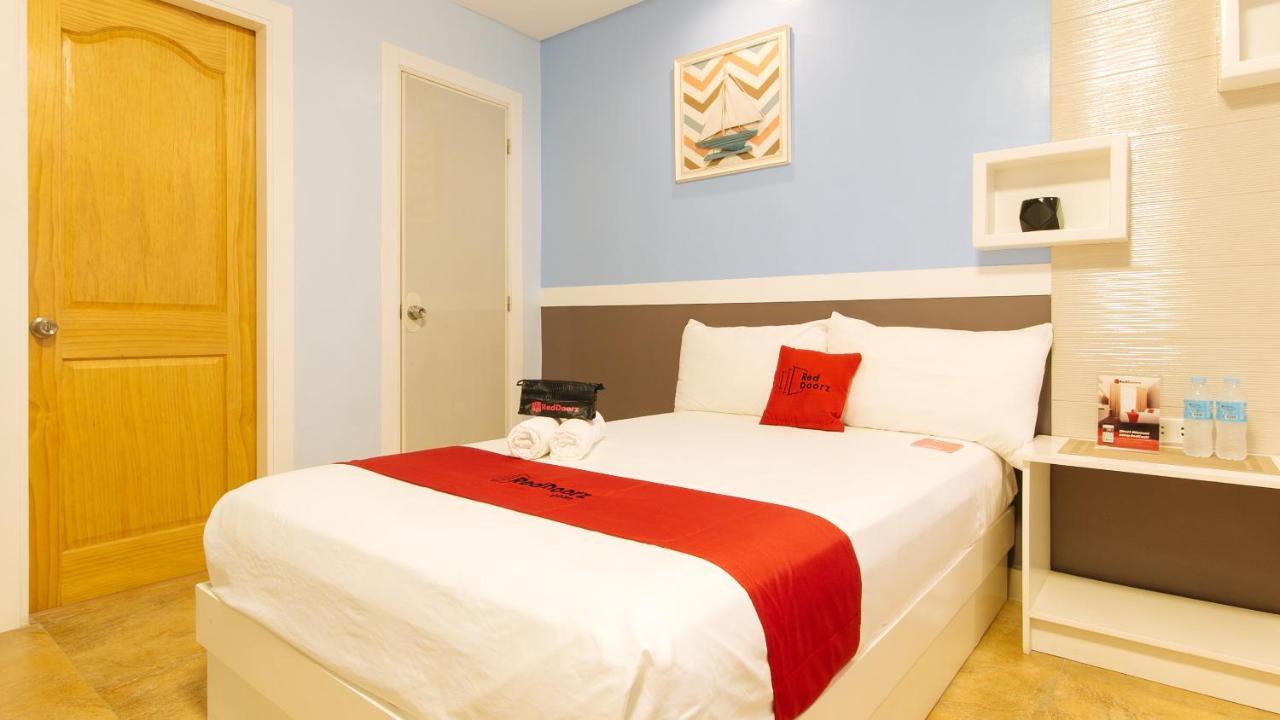 Reddoorz Plus Near Lapasan Plaza Cagayan De Oro Ngoại thất bức ảnh